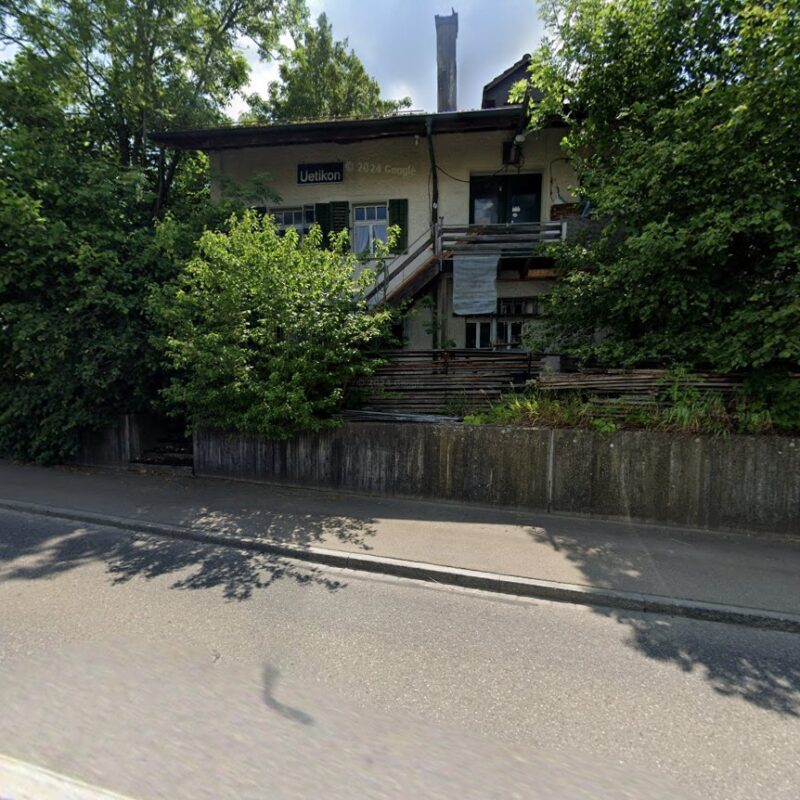 Wohnhaus mit Schreinerei